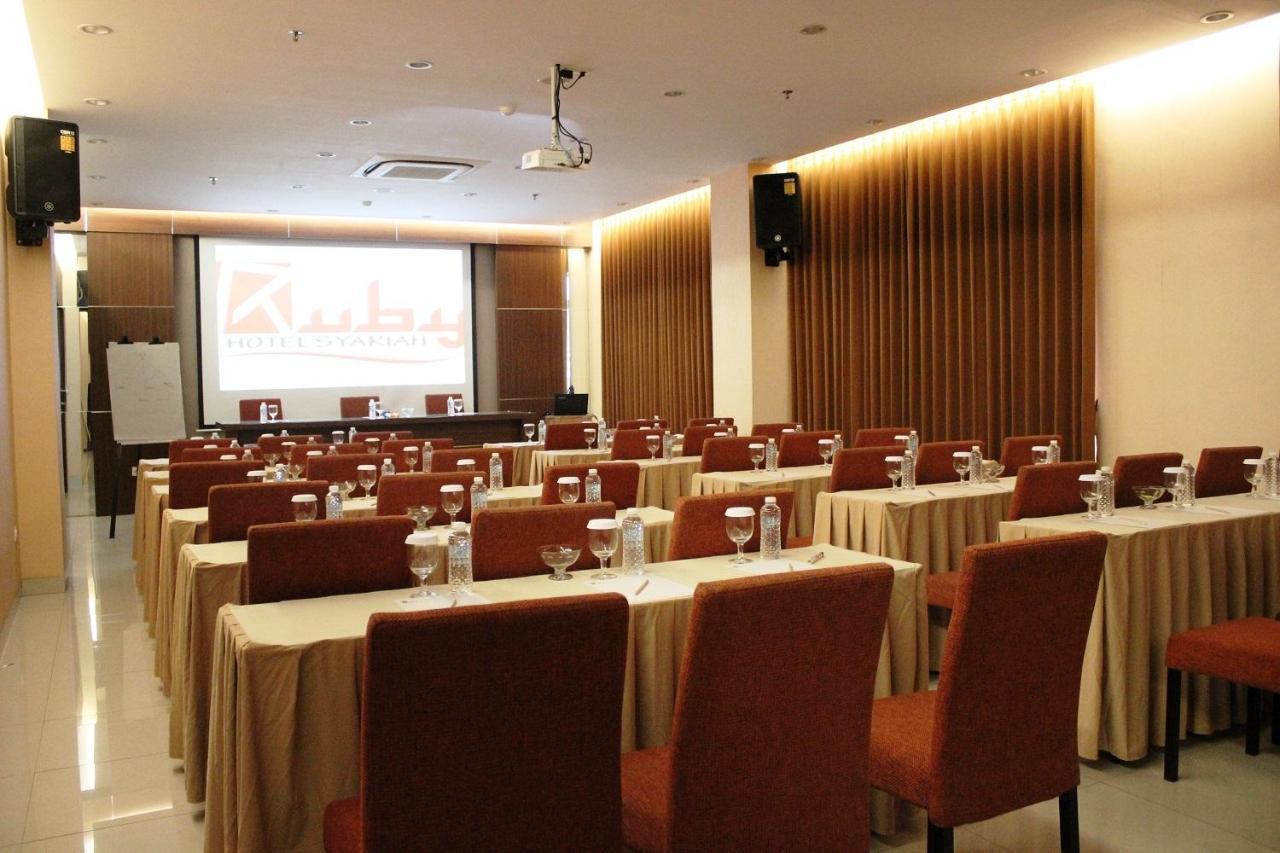 Ruby Hotel Syariah Bandung Exterior foto